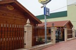 Гостевой дом Hostal Gran Avenida Гостевой дом Hostal Gran Avenida