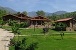 Отель Las Cabañas de La Vera Отель Las Cabañas de La Vera