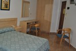 Гостевой дом Hostal Blumen Гостевой дом Hostal Blumen