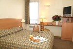 Отель Comfort Hotel Chartres Отель Comfort Hotel Chartres