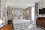 Отель Hôtel Crayon Отель Hôtel Crayon