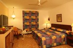 Отель Coconut Grove Beach Resort Отель Coconut Grove Beach Resort