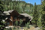 Отель Mountain Thunder Lodge Отель Mountain Thunder Lodge