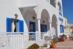Гостевой дом Cyclades Hotel Гостевой дом Cyclades Hotel