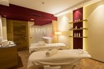 Отель Hotel Latini Отель Hotel Latini