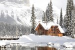 Отель Emerald Lake Lodge Отель Emerald Lake Lodge