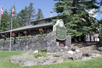 Отель Tunnel Mountain Resort Отель Tunnel Mountain Resort