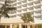 Отель The Beverly Hilton Отель The Beverly Hilton