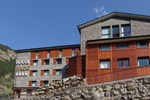 Отель Hotel Magic Canillo Resort and Apartments Отель Hotel Magic Canillo Resort and Apartments
