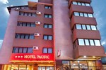 Отель Hotel Pacific Отель Hotel Pacific