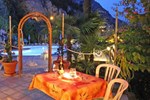 Отель Hotel Augusta Garnì Отель Hotel Augusta Garnì