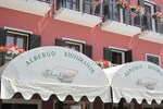 Отель Hotel Silvestrino Отель Hotel Silvestrino