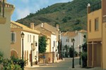 Апартаменты Las Lomas Village Апартаменты Las Lomas Village