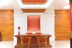 Отель Sukkasem Hotel Отель Sukkasem Hotel