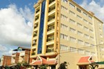 Отель Holiday Hotel Battambang Отель Holiday Hotel Battambang