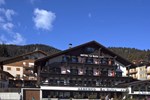 Отель Hotel La Baita Отель Hotel La Baita