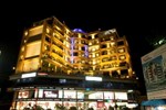 Отель Goldfinch Hotel Mangalore Отель Goldfinch Hotel Mangalore