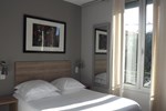 Отель Hôtel Le Petit Castel Отель Hôtel Le Petit Castel