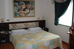 Отель Hotel Royal Отель Hotel Royal