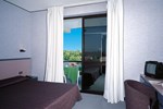 Отель Hotel Clorinda Отель Hotel Clorinda