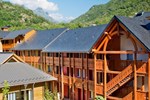 Отель Résidence Privilège Resorts Les Chalets D'Ax Отель Résidence Privilège Resorts Les Chalets D'Ax