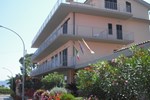 Отель Hotel Villa Padulella Отель Hotel Villa Padulella