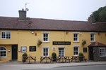 Отель The Golden Lion Inn Отель The Golden Lion Inn