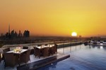 Отель Park Regis Kris Kin Hotel Отель Park Regis Kris Kin Hotel