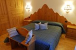 Отель Hotel Jolanda Sport Отель Hotel Jolanda Sport