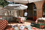 Отель Country Relais Villa L'Olmo Отель Country Relais Villa L'Olmo