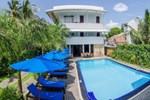 Отель St.Lachlan Hotel & Suites Отель St.Lachlan Hotel & Suites