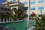 Отель White Beach Hotel Отель White Beach Hotel