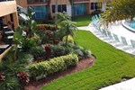 Отель Dolphin Beach Resort Отель Dolphin Beach Resort