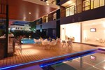 Отель The Lantern Resort Patong Отель The Lantern Resort Patong