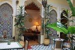 Отель Riad Dar Zouhour Отель Riad Dar Zouhour
