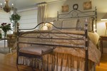 Мини-отель Crystal's View Bed & Breakfast Мини-отель Crystal's View Bed & Breakfast