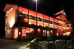 Отель Hotel Alaska Отель Hotel Alaska
