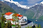 Отель Hotel Utsikten Отель Hotel Utsikten