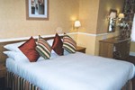Отель Riviera Town House Отель Riviera Town House