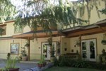 Мини-отель Cedar Wood Lodge Bed & Breakfast Inn Мини-отель Cedar Wood Lodge Bed & Breakfast Inn