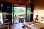 Отель Akha River House Отель Akha River House