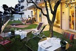 Отель D-Place Aparthotel & Suite Отель D-Place Aparthotel & Suite