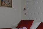 Отель Hotel La Perla Отель Hotel La Perla