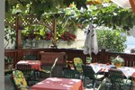 Отель Hotel Amira Отель Hotel Amira