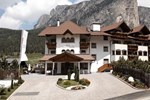 Отель Hotel Miravalle Отель Hotel Miravalle