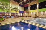 Отель FM7 Resort Hotel Jakarta Отель FM7 Resort Hotel Jakarta