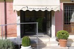 Отель Hotel Armando' s Отель Hotel Armando' s