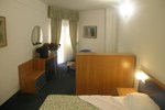 Отель Hotel Byron Отель Hotel Byron