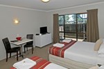 Отель Airport Harbour View Motel Отель Airport Harbour View Motel