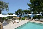Отель La Bastide d'Antoine Отель La Bastide d'Antoine